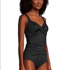 Land’s End Standard size V neck tummy control underwire tankini black Va…